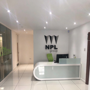 freepik__remove-the-man-in-the-image-leaving-clean-receptio__40249